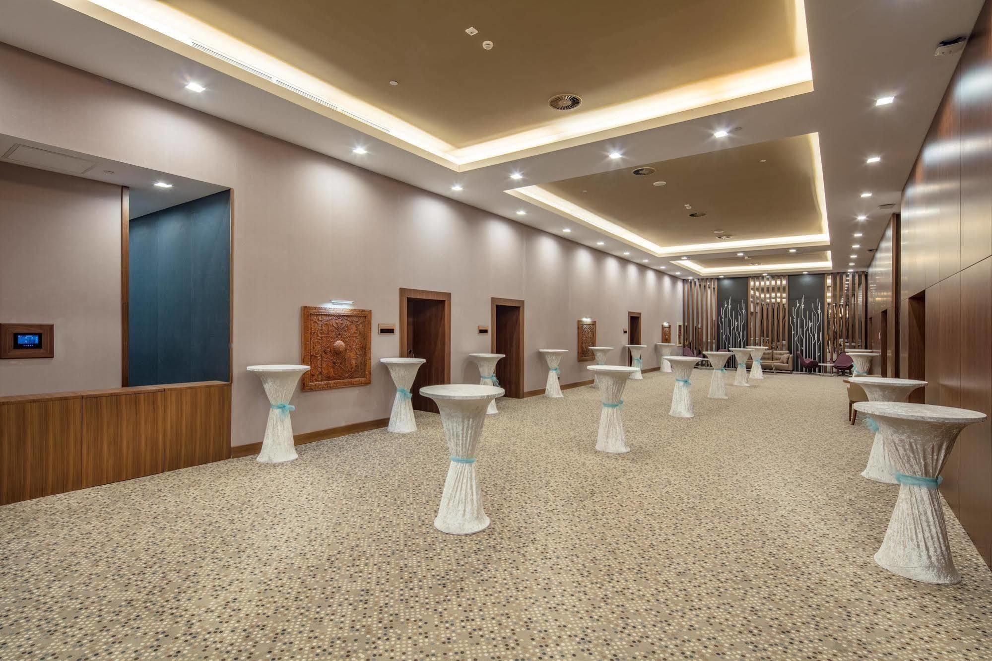 The Green Park Sivas Exterior photo